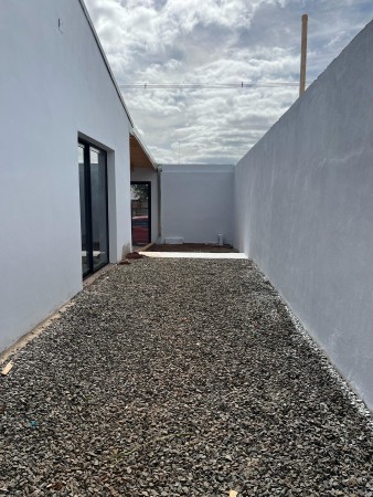 CASA EN VENTA BARRIO ITAEMBE GUAZU 