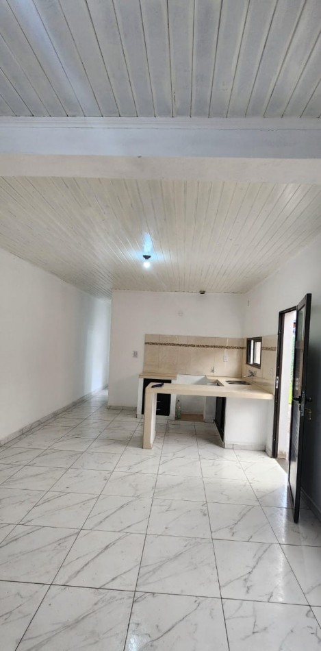 Casa en venta zona Avenida Zapiola y Avenida Centenario Posadas. 