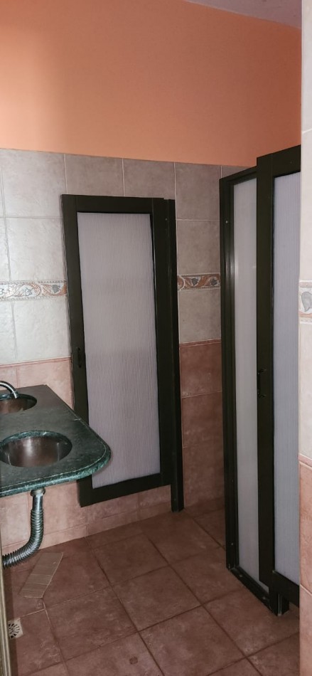 Local en Alquiler Colon 1220 Ex Salon de Danzas